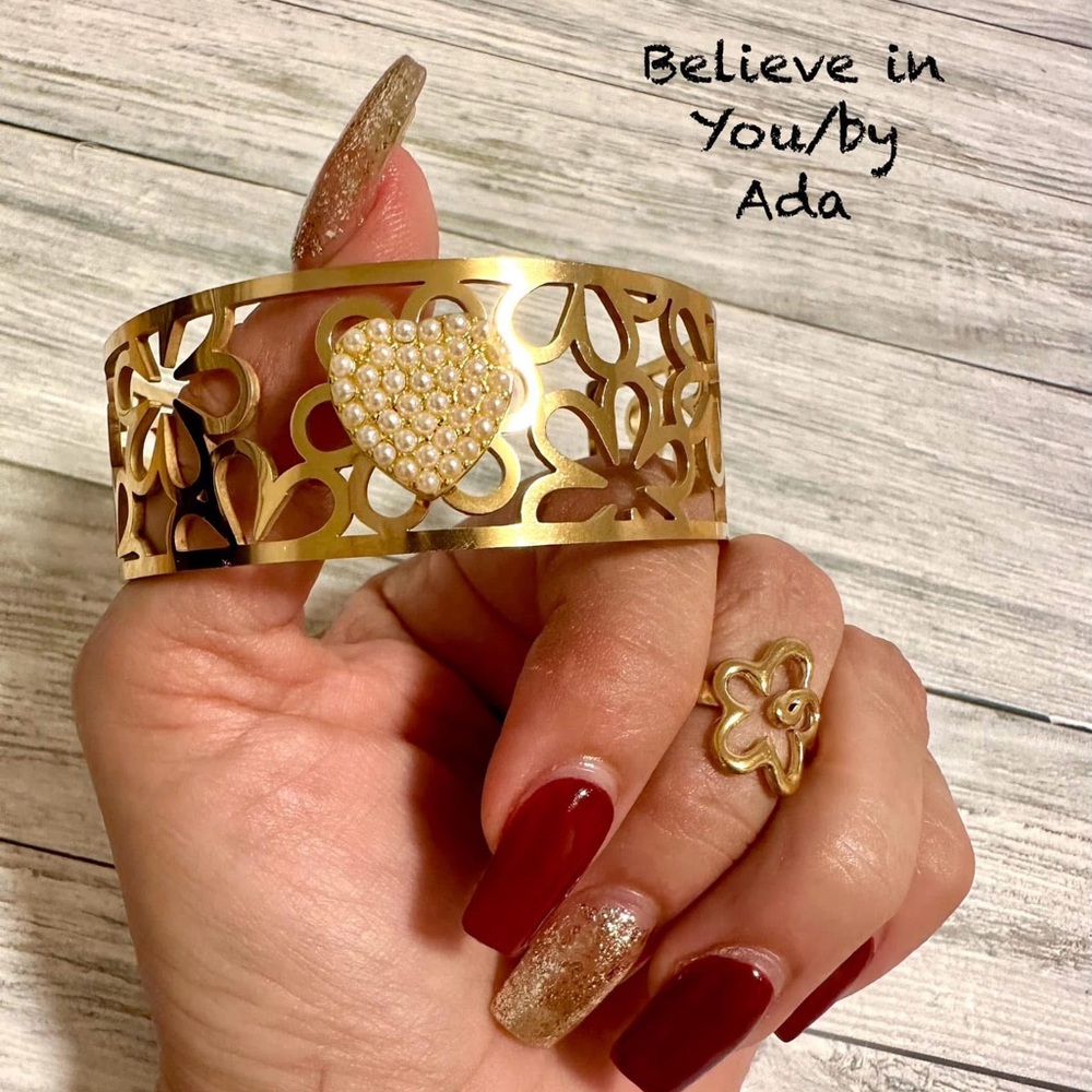 Gold Heart Bracelet